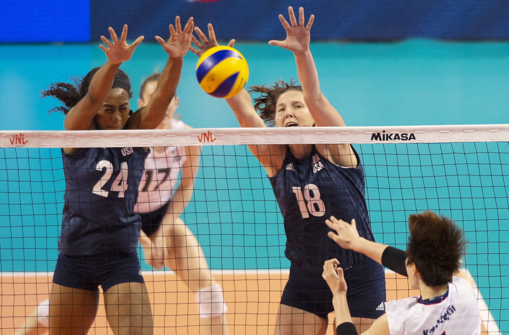 U.S. vs. Korea volleyball, 6.4